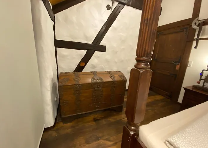 Ausgefallenes Waffenkammer Fuer 7 Erw Im Rittergut Leppersdorf Bei Radeberg Apartman Wachau